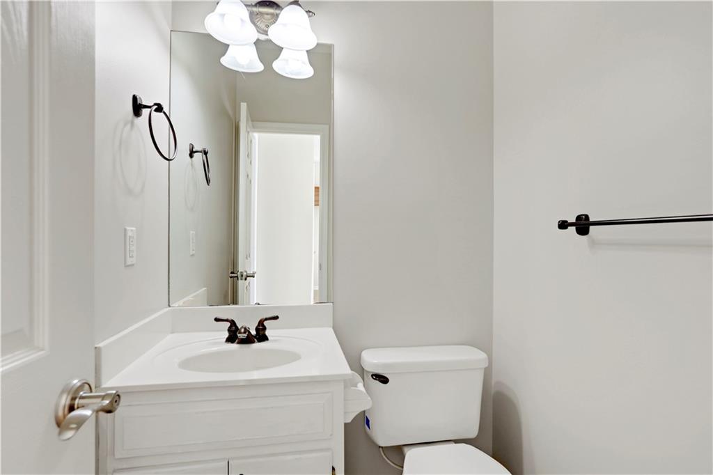 6715 W 148th Terrace