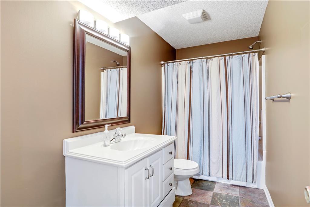 6715 W 148th Terrace