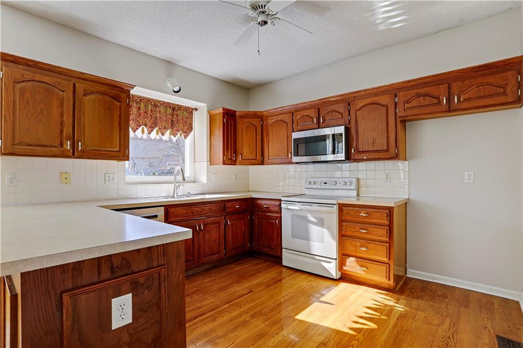 6715 W 148th Terrace