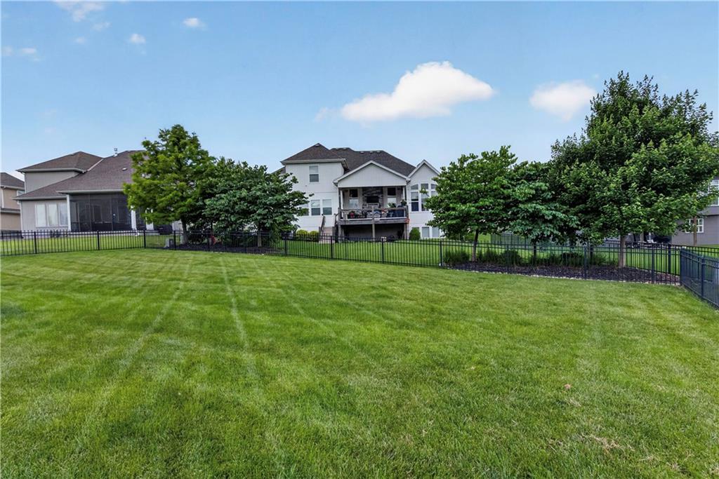 12000 W 184th Street