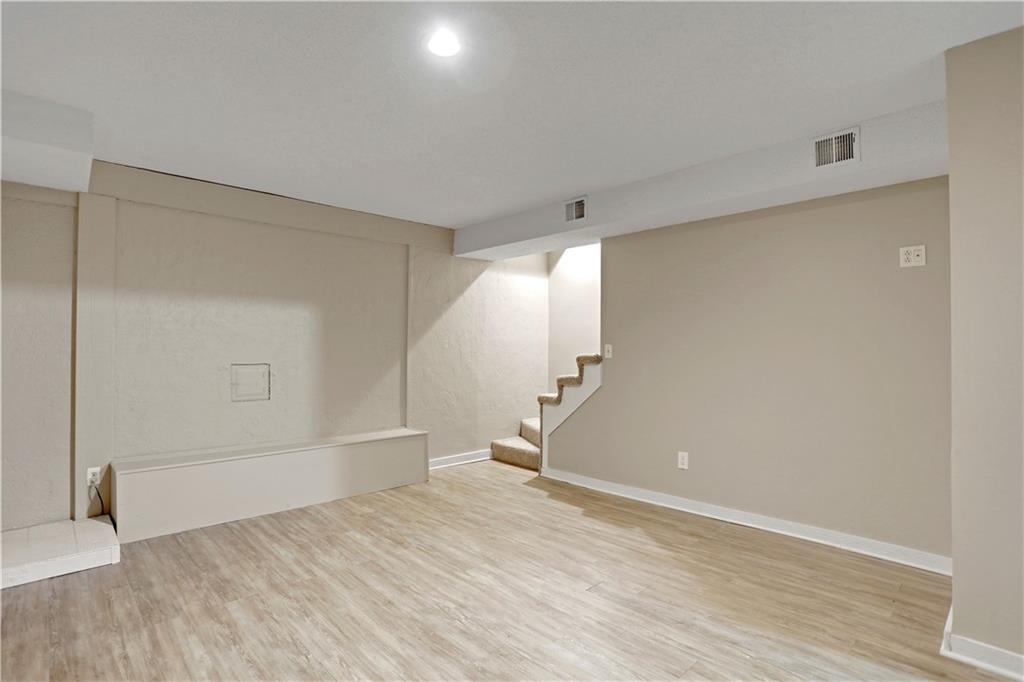 10111 EDELWEISS Circle