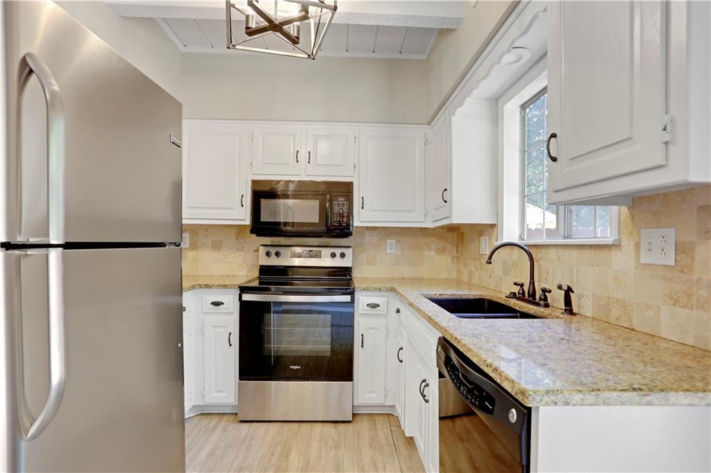 10111 EDELWEISS Circle