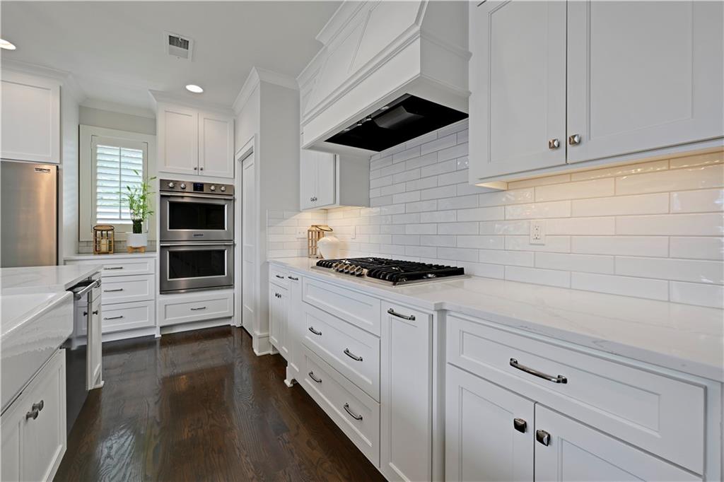 5004 W 70th Street