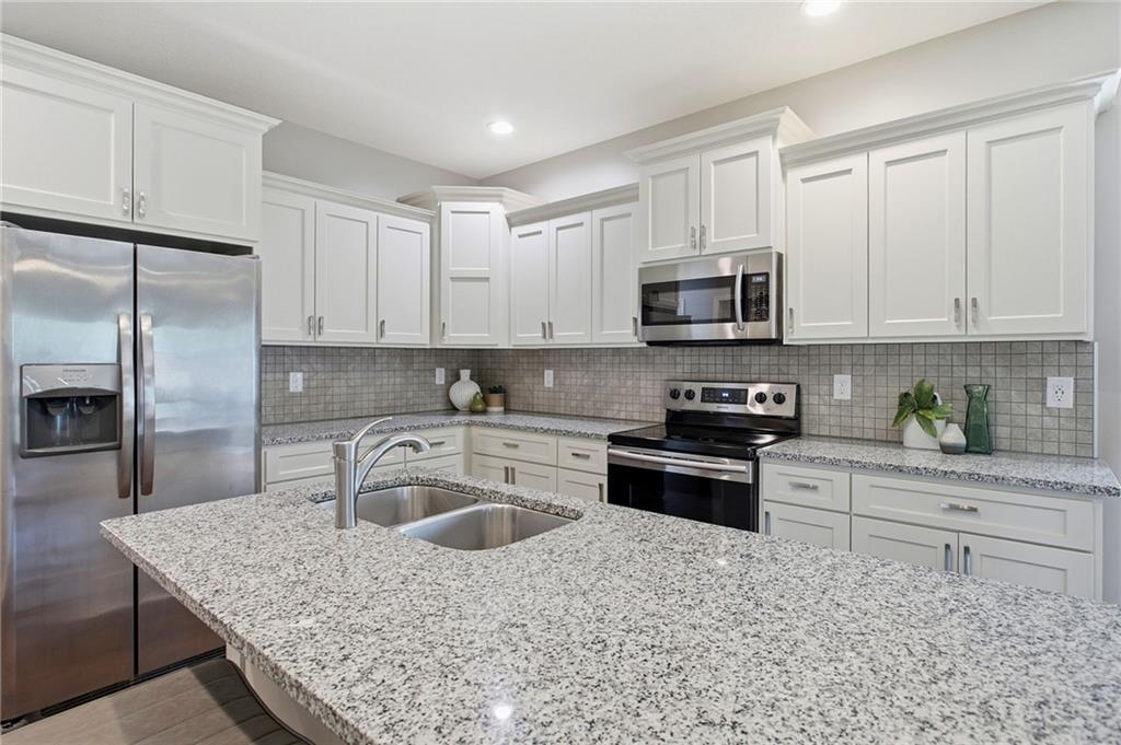 10906 W 115th Street
