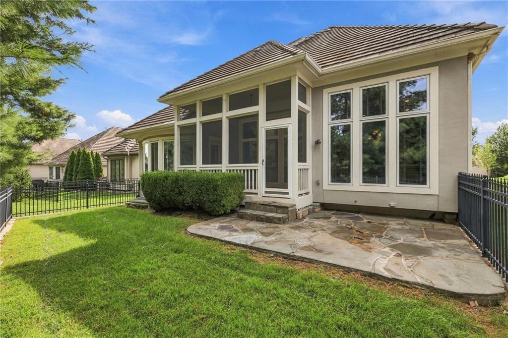 5272 W 150 Terrace