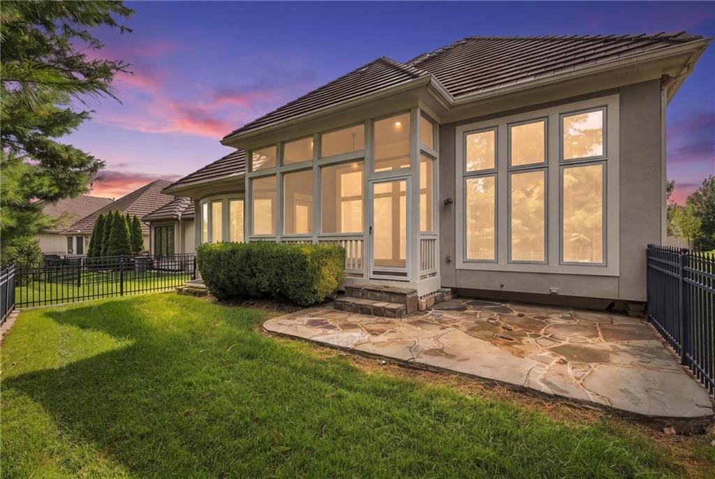 5272 W 150 Terrace