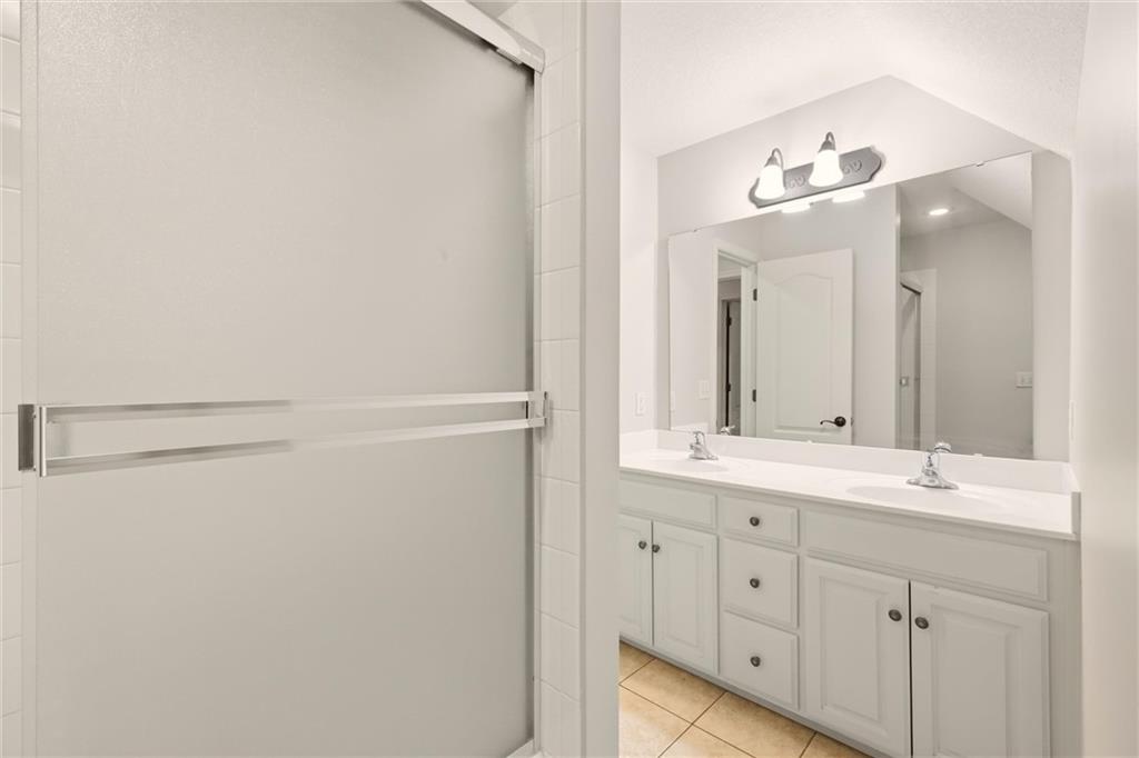 5272 W 150 Terrace