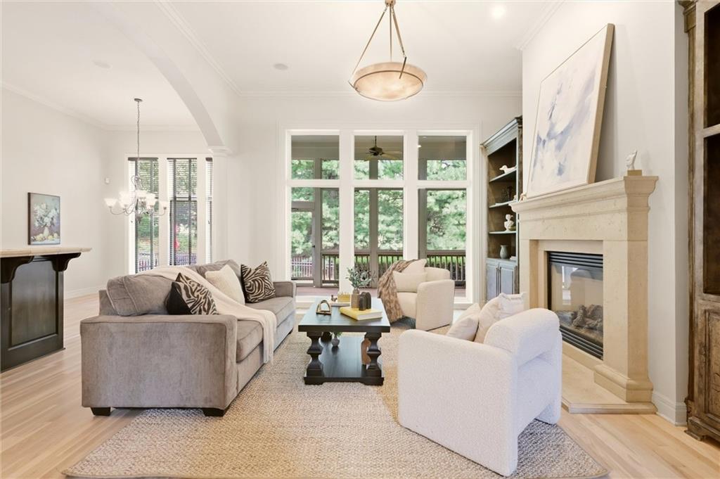 5272 W 150 Terrace