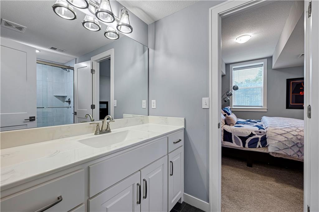 12000 W 84 Street W