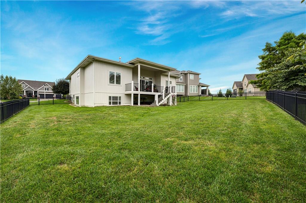 12000 W 84 Street W