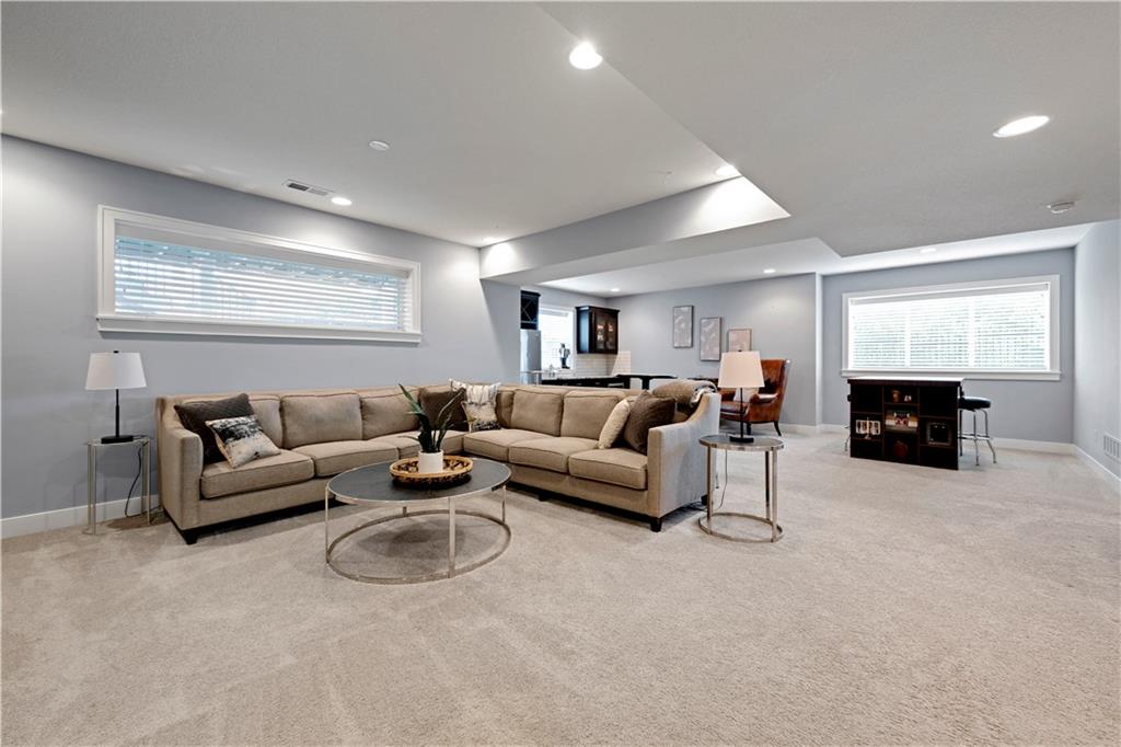 12000 W 84 Street W