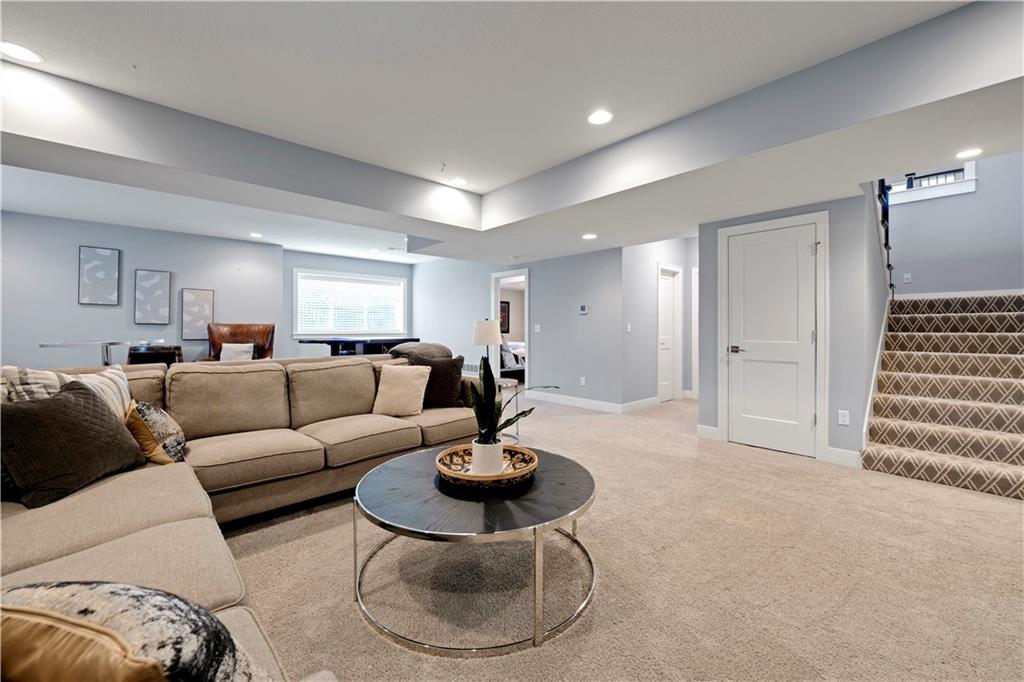 12000 W 84 Street W