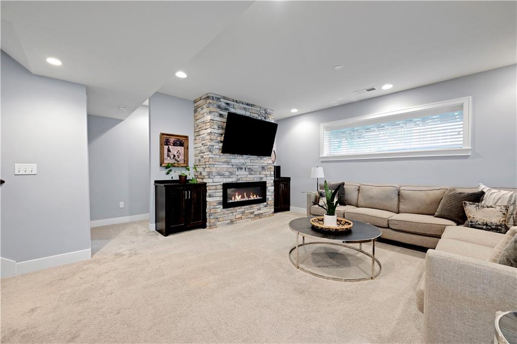 12000 W 84 Street W