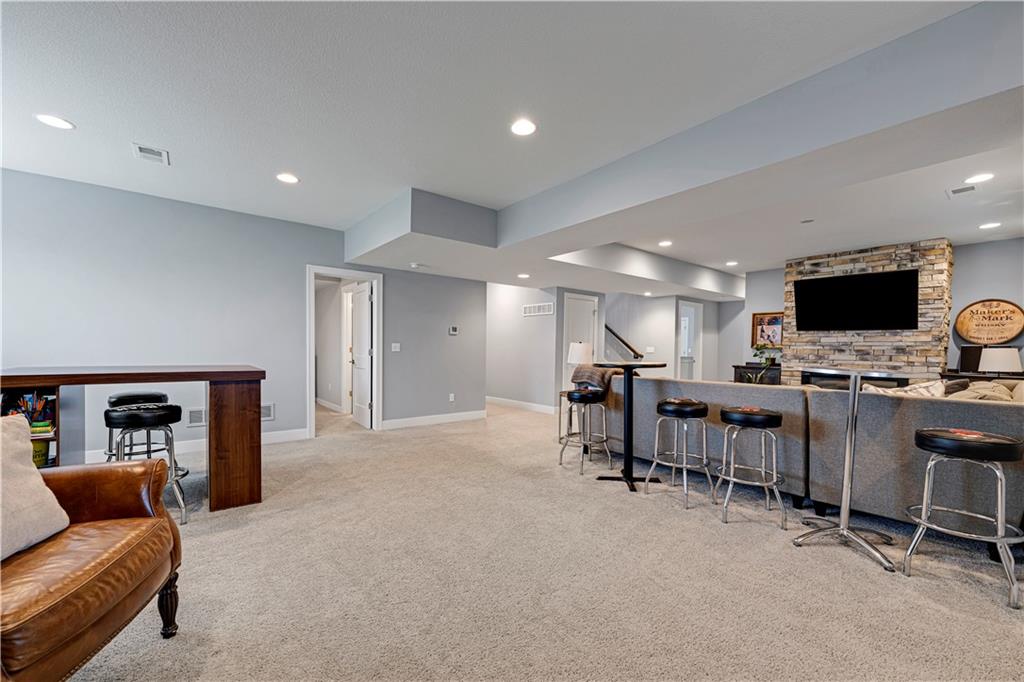 12000 W 84 Street W