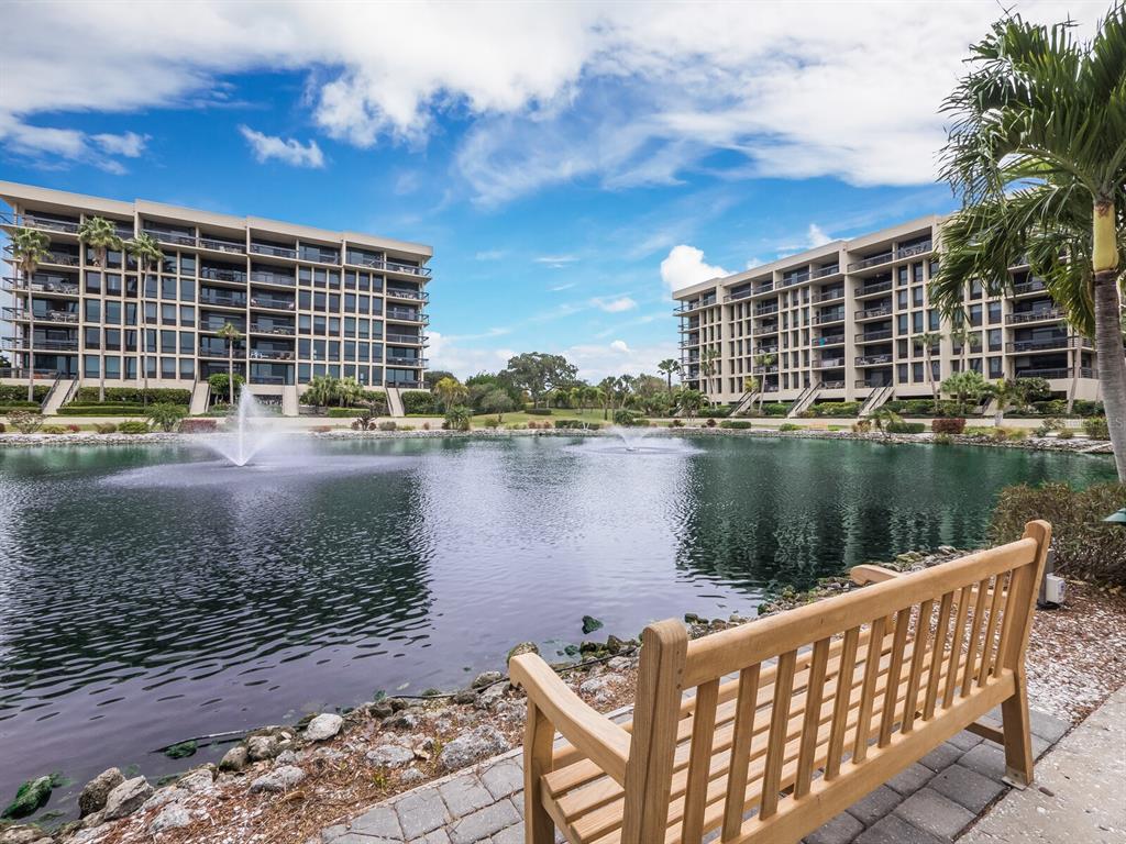 1095 GULF OF MEXICO DR #504