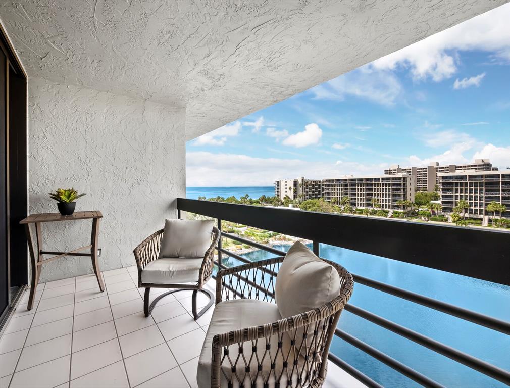 1095 GULF OF MEXICO DR #504