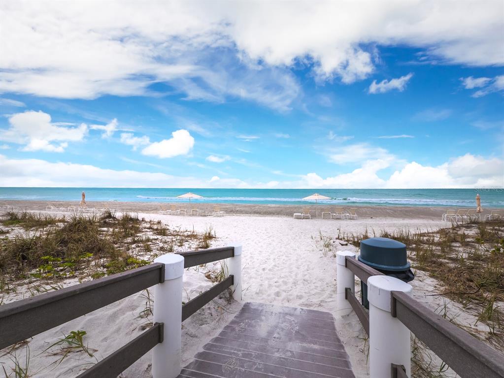 1095 GULF OF MEXICO DR #504