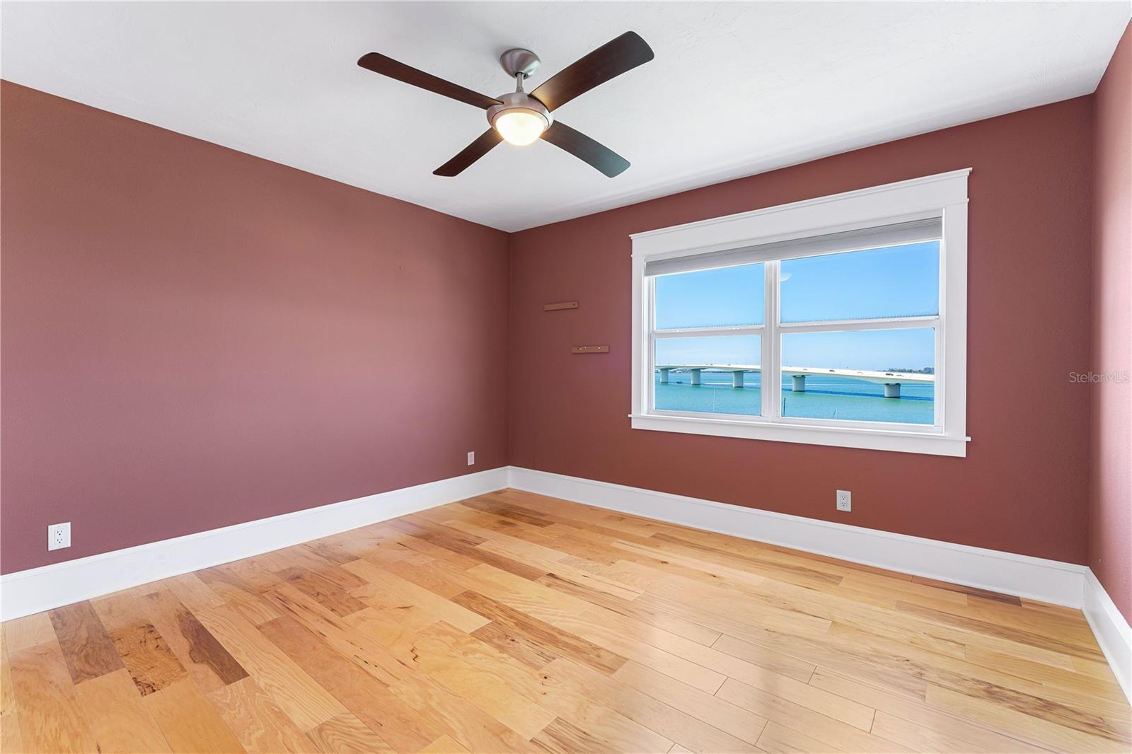 226 GOLDEN GATE PT #63