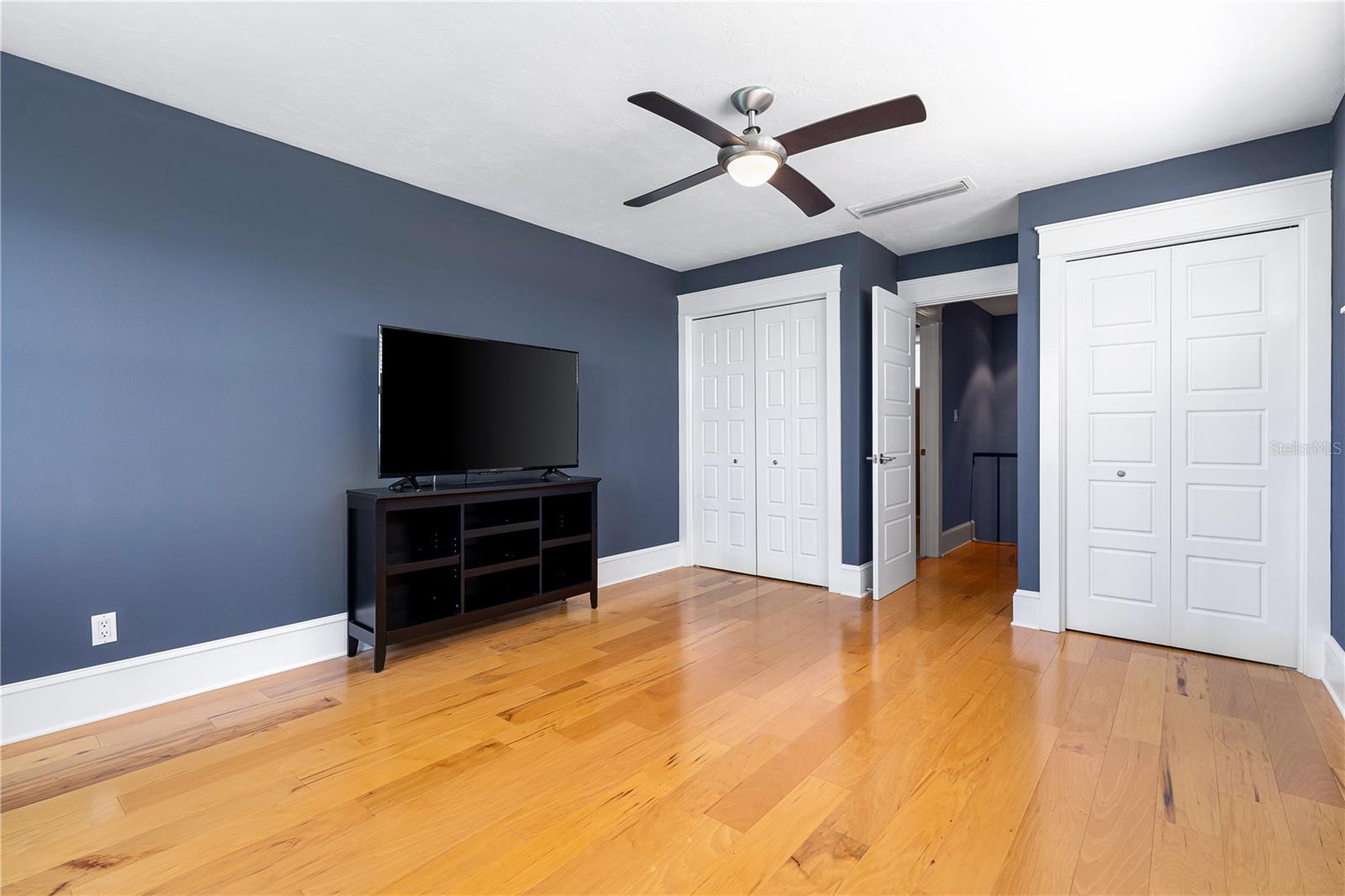 226 GOLDEN GATE PT #63