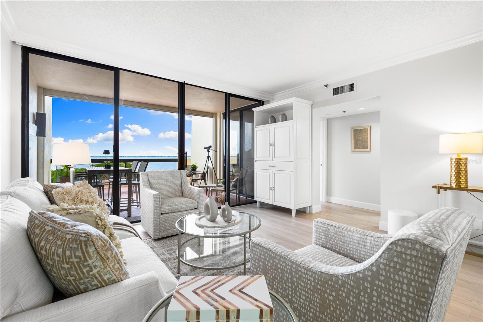 2020 HARBOURSIDE DR #412
