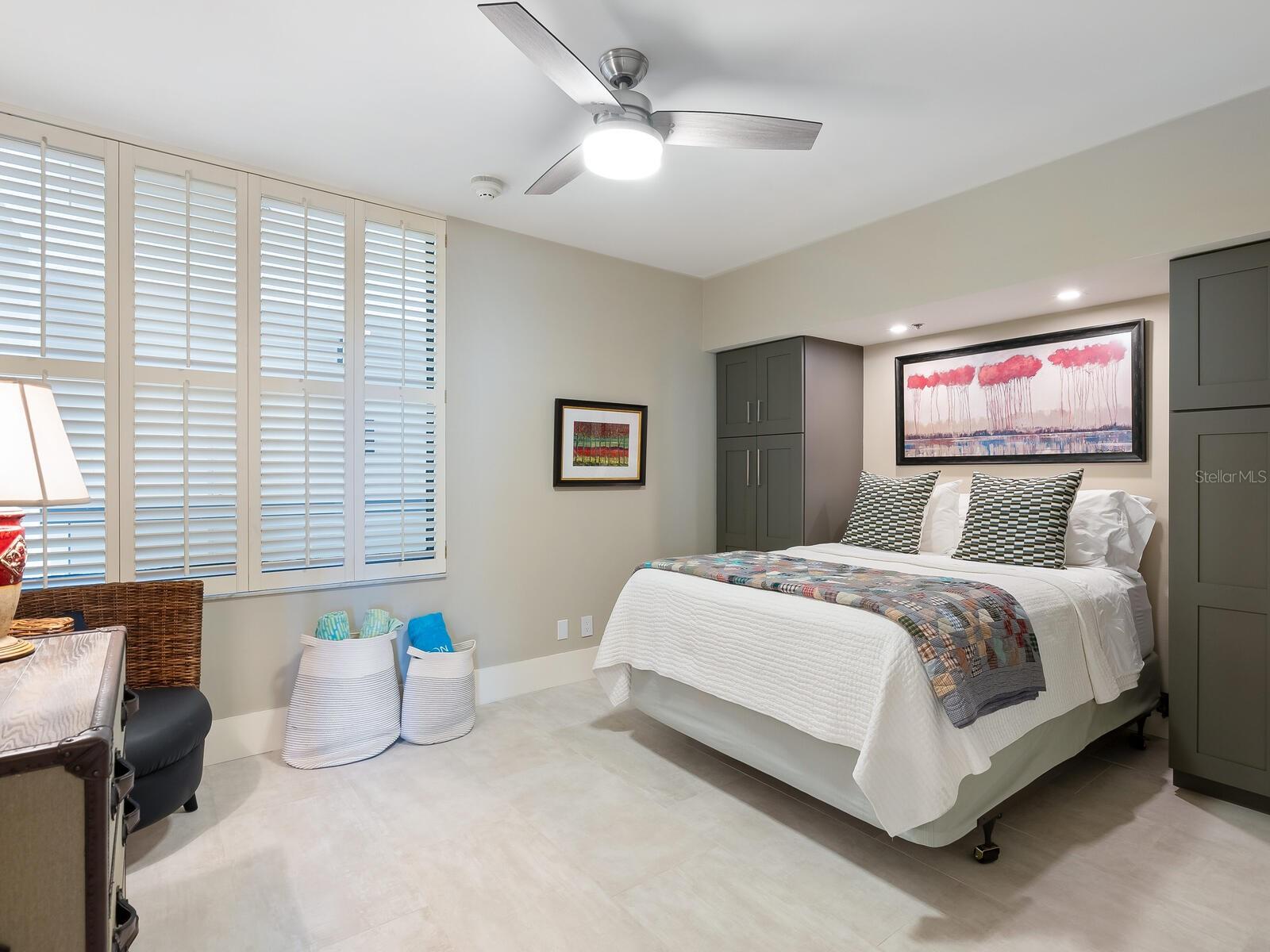2020 HARBOURSIDE DR #434/435