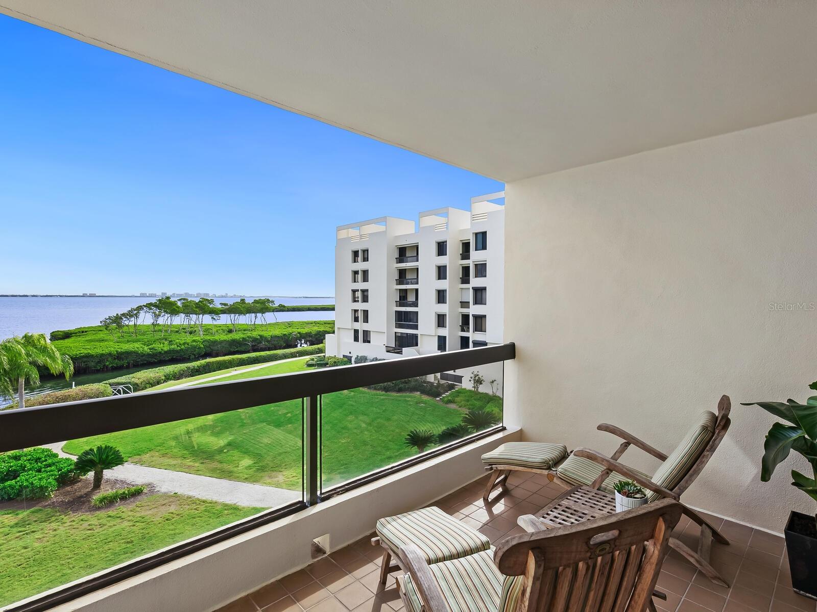 2020 HARBOURSIDE DR #434/435