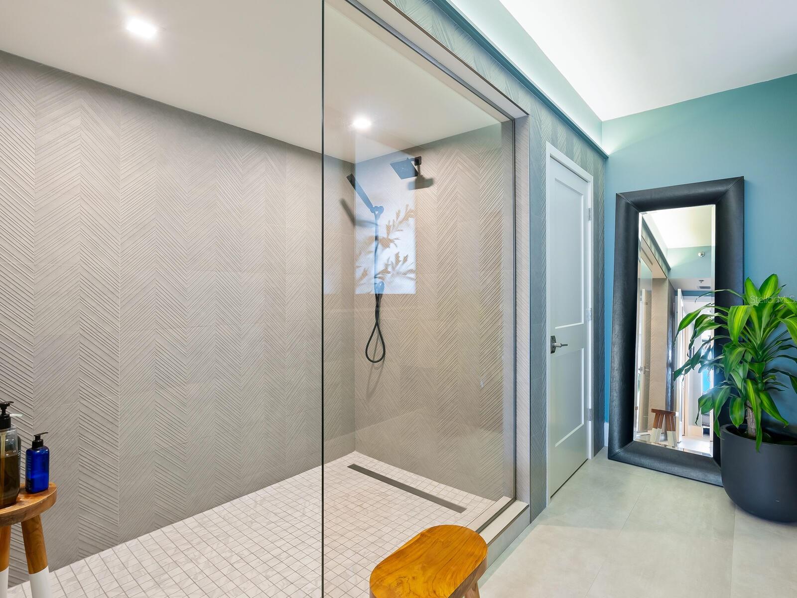 2020 HARBOURSIDE DR #434/435