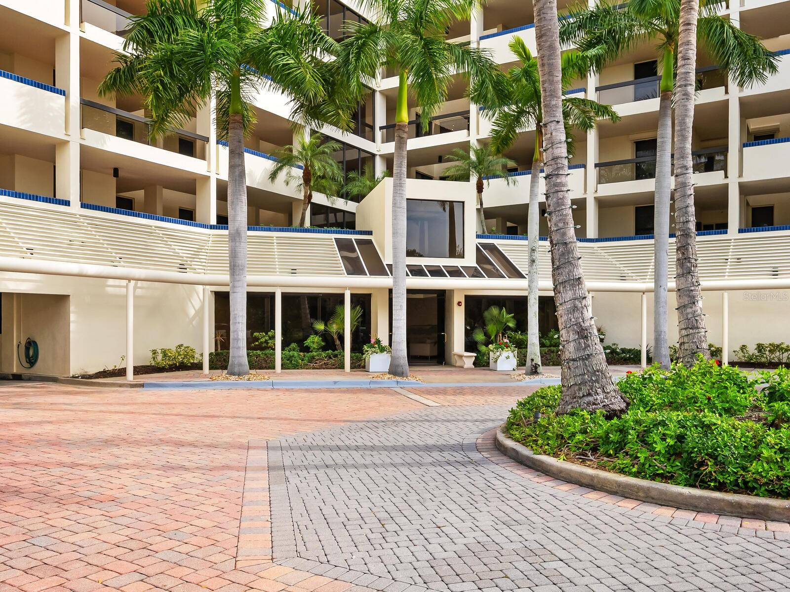 2020 HARBOURSIDE DR #434/435