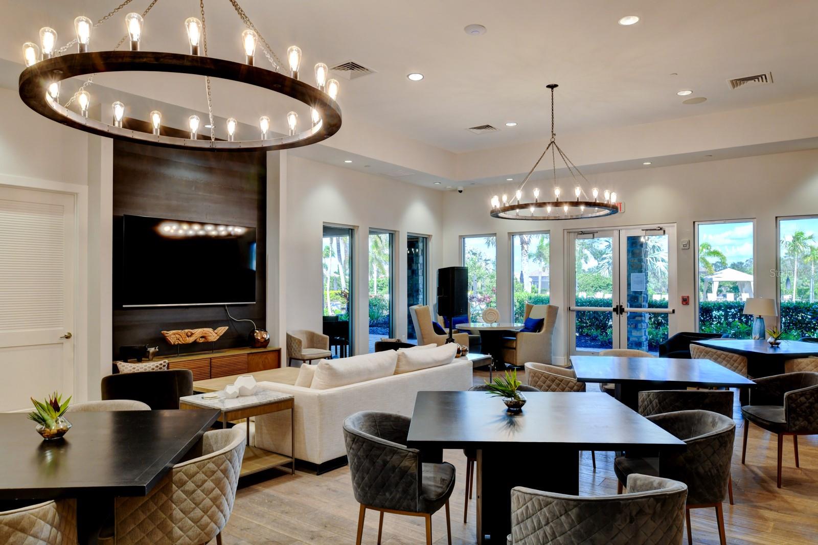 5377 TRAILS BEND CT