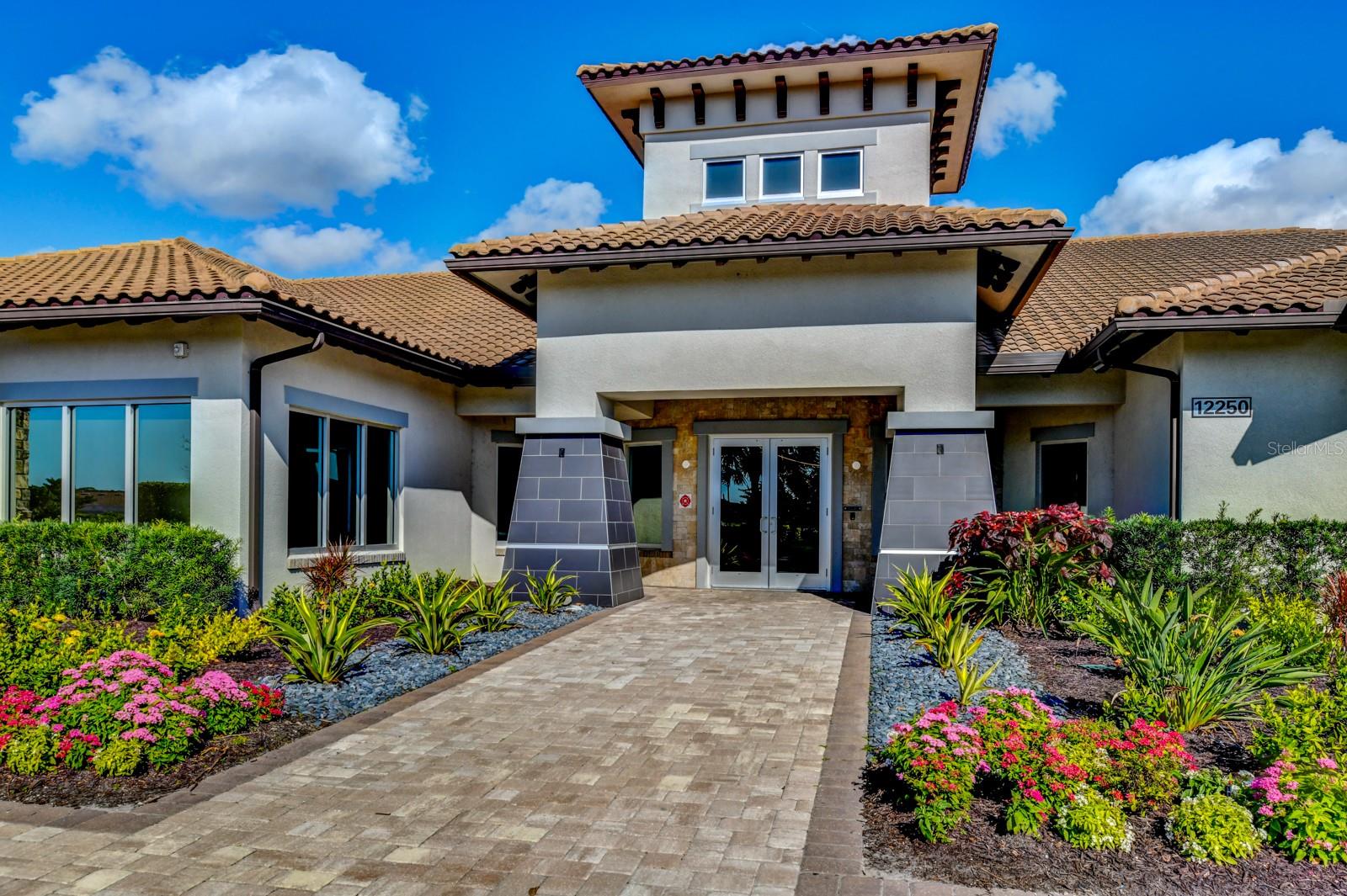 5377 TRAILS BEND CT