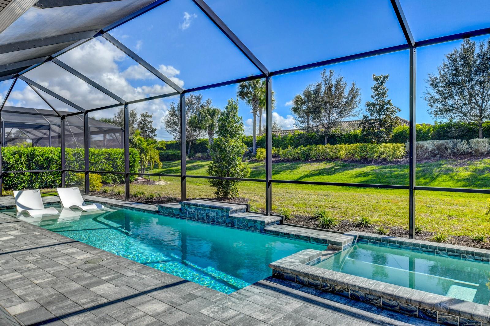 5377 TRAILS BEND CT
