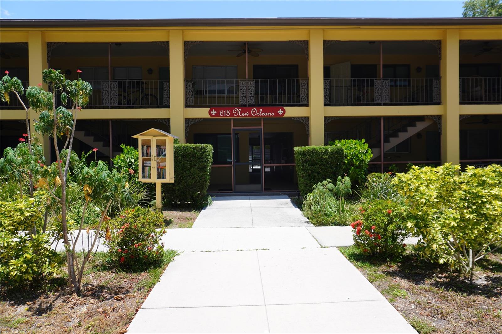 615 S PALM AVE #2