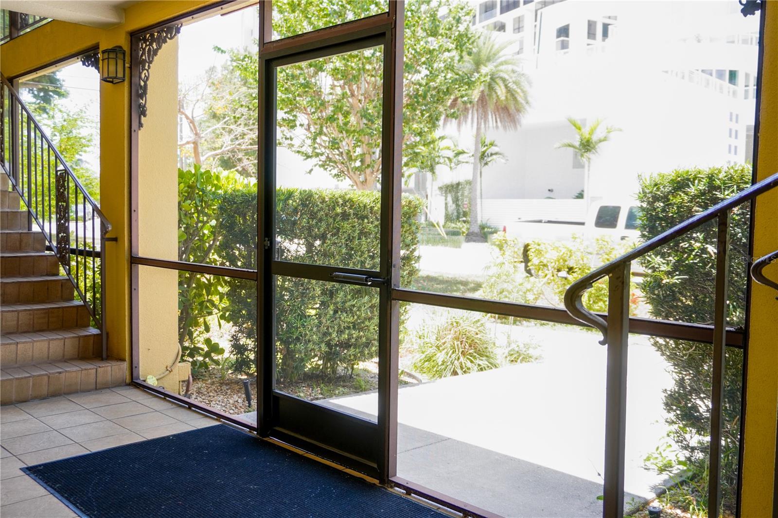 615 S PALM AVE #2
