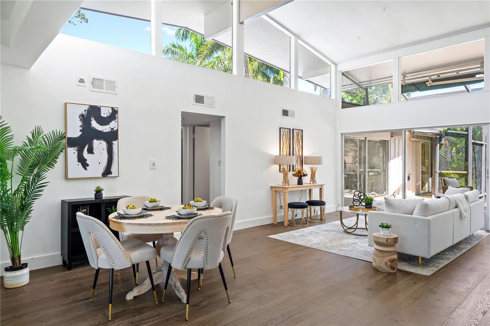 425 PARTRIDGE CIR