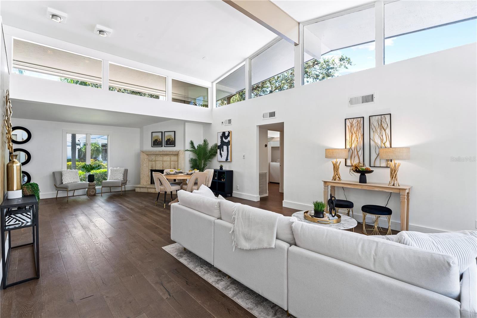 425 PARTRIDGE CIR
