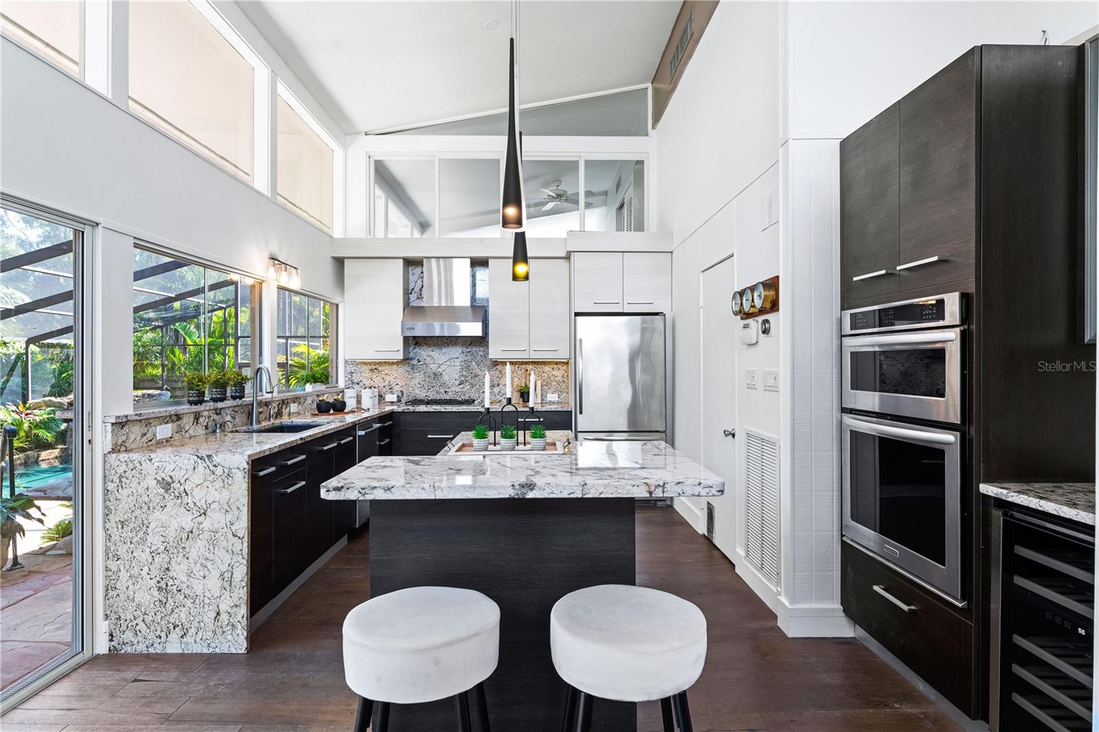 425 PARTRIDGE CIR