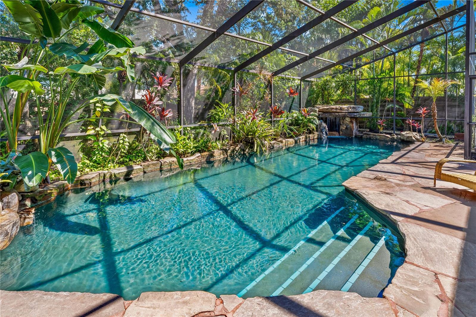 425 PARTRIDGE CIR