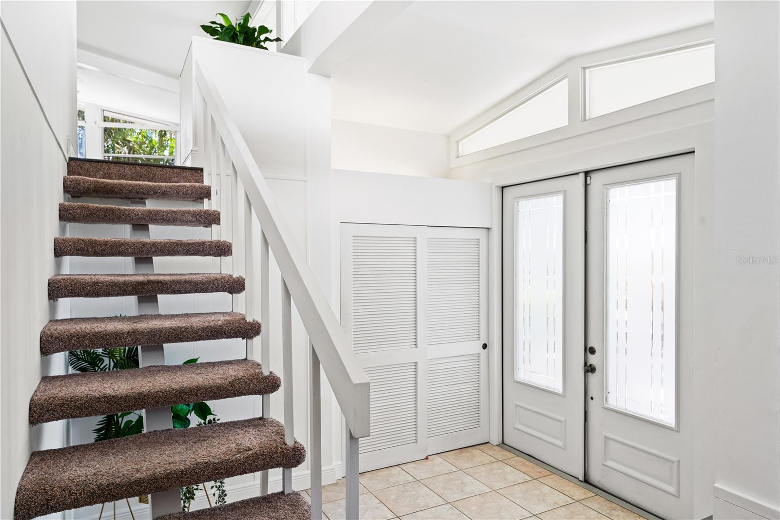 425 PARTRIDGE CIR