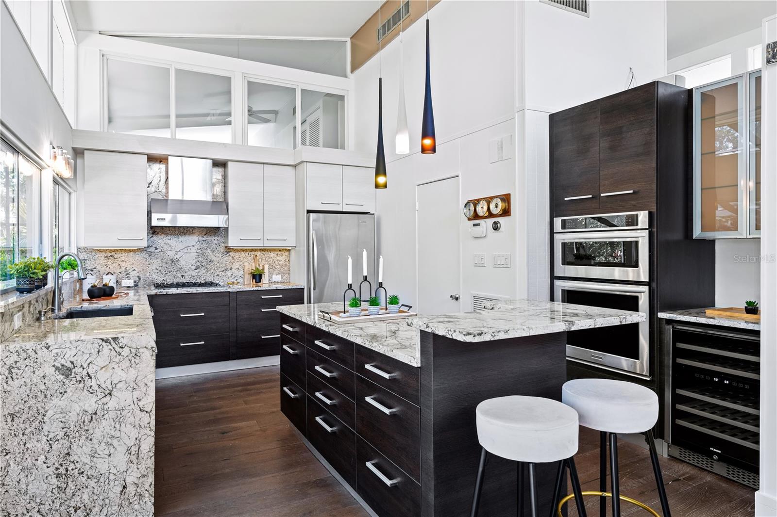 425 PARTRIDGE CIR