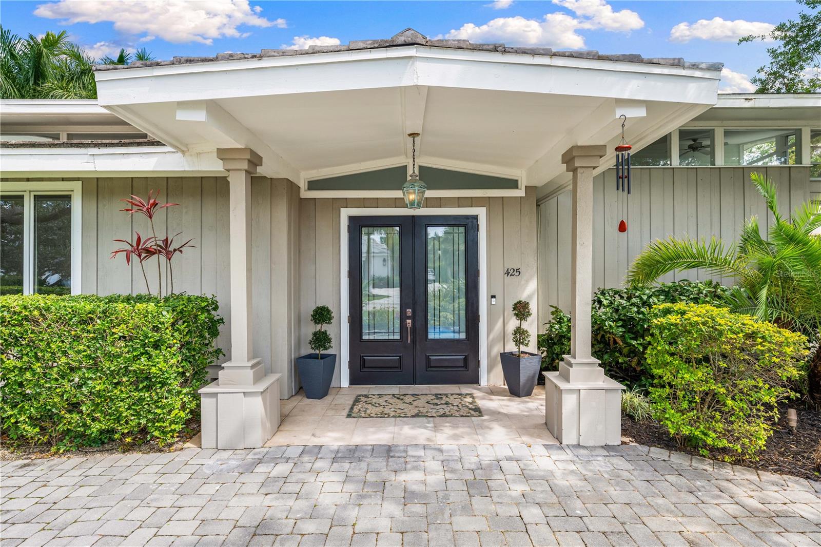 425 PARTRIDGE CIR