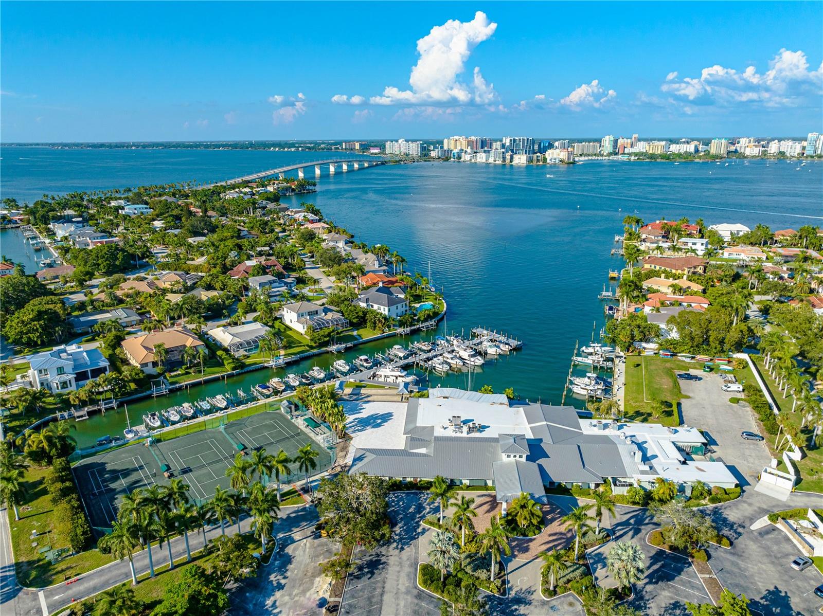 425 PARTRIDGE CIR