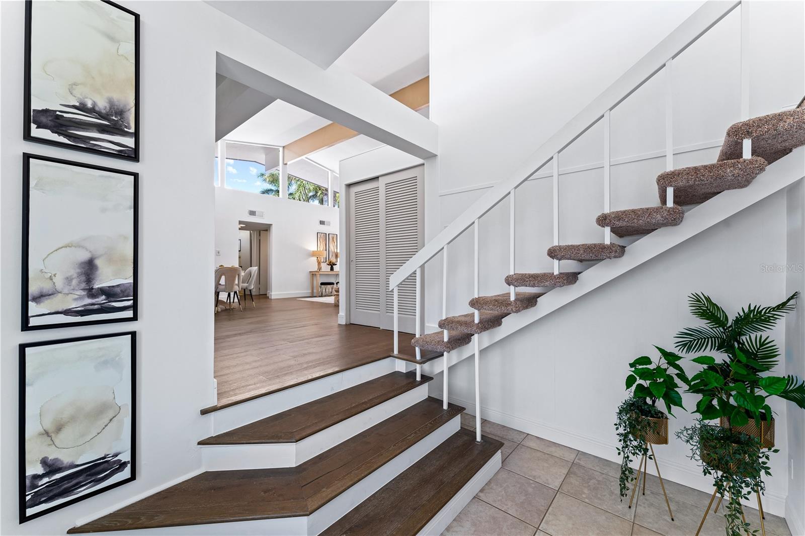 425 PARTRIDGE CIR
