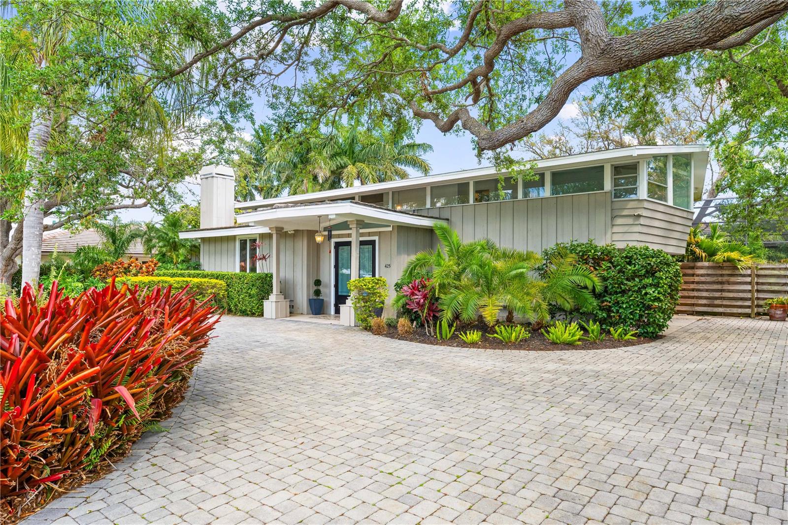 425 PARTRIDGE CIR
