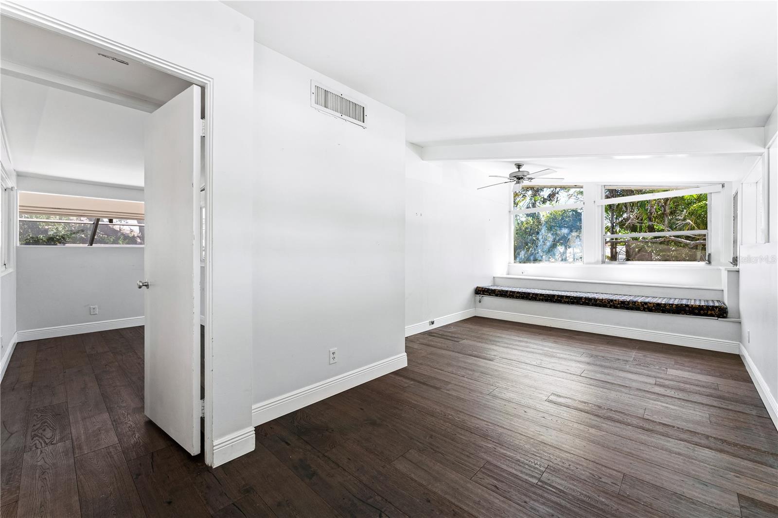 425 PARTRIDGE CIR