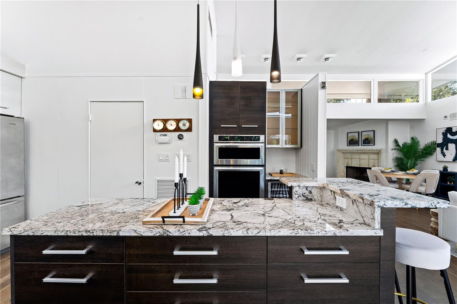 425 PARTRIDGE CIR