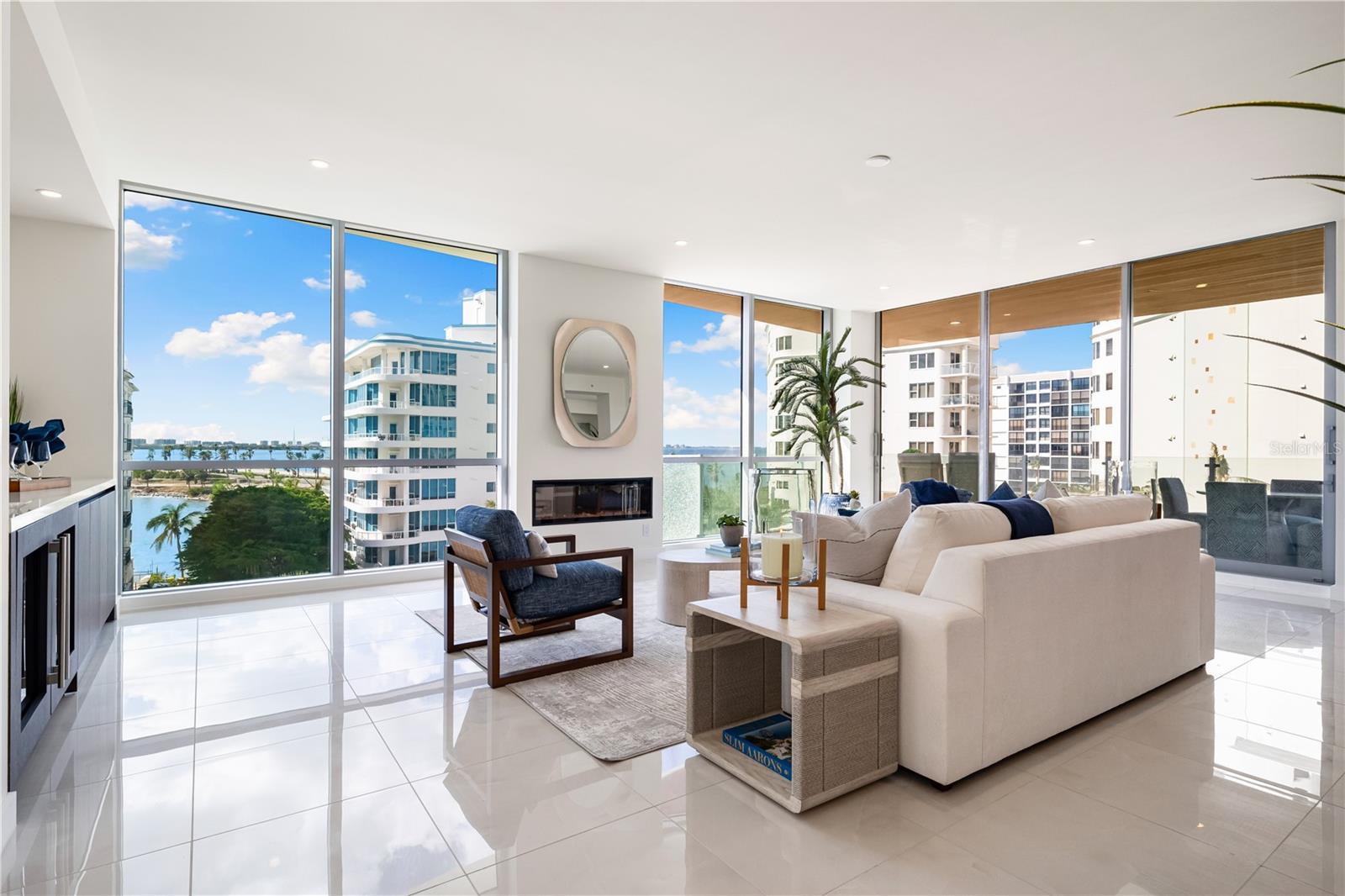 111 GOLDEN GATE PT #401