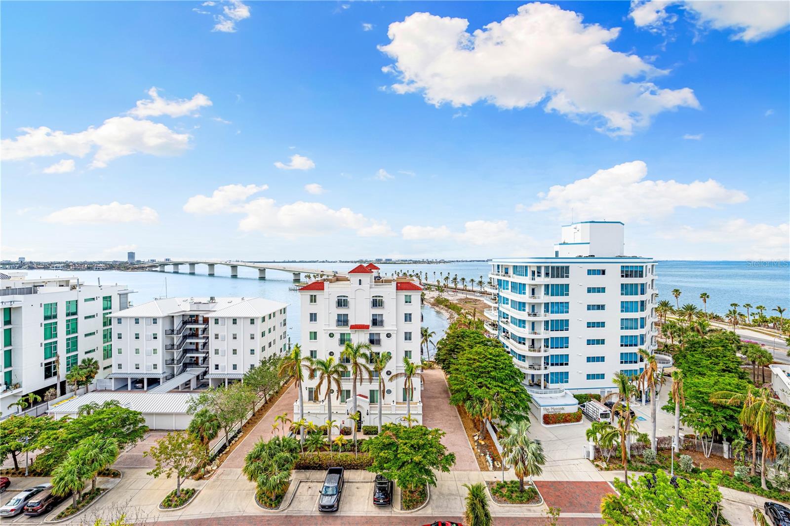 111 GOLDEN GATE PT #701PH