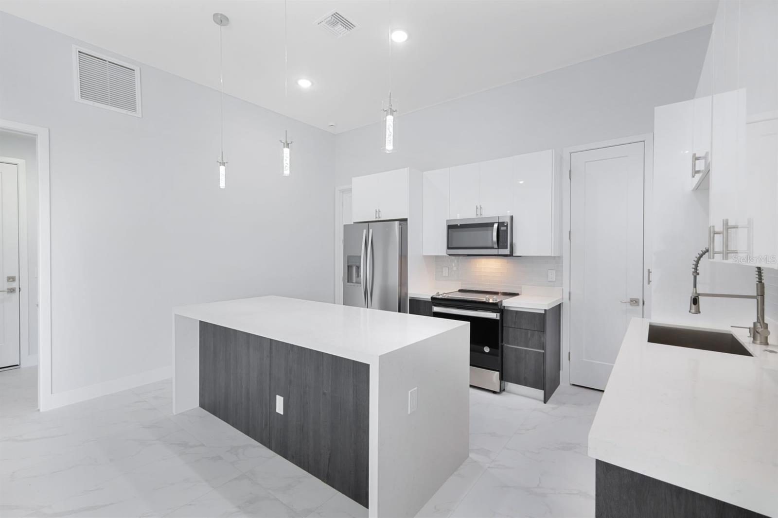 13377 ALOCASIA LN