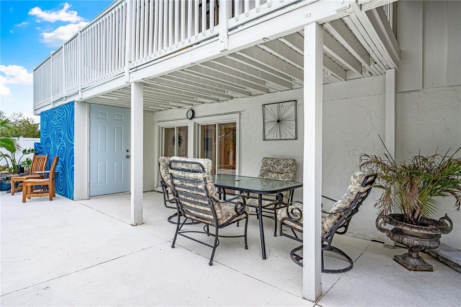 541 EDLEE LN