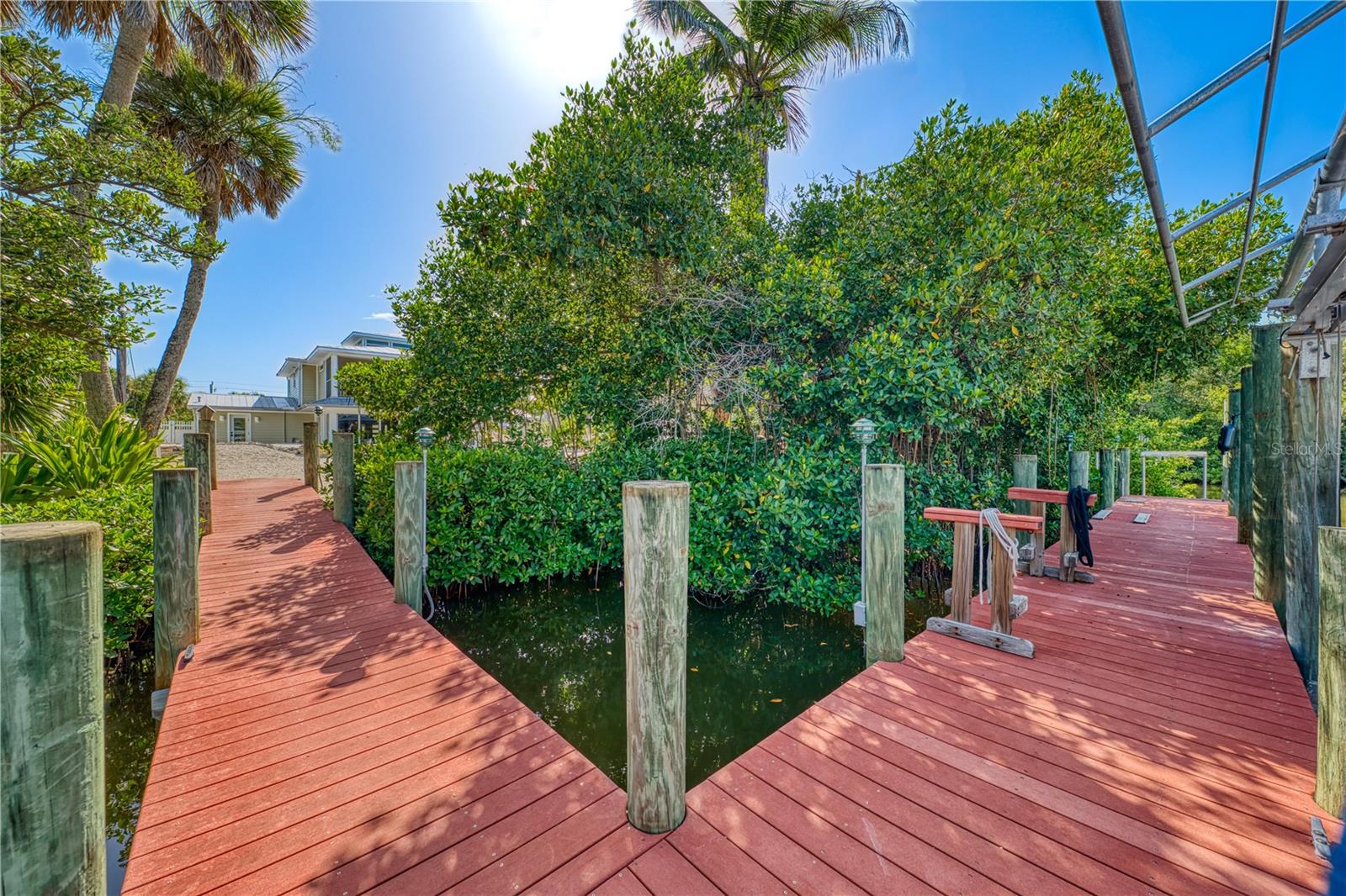 550 N GULF BLVD